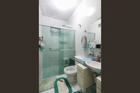 Casa à venda com 300m², 4 quartos e 1 vagaBanheiro 2