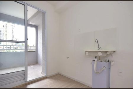 Sala/Cozinha de apartamento à venda com 2 quartos, 31m² em Vila Plana, São Paulo
