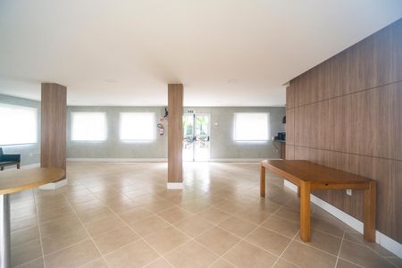 Apartamento à venda com 46m², 2 quartos e sem vaga Apartamento à venda com 46m², 2 quartos e sem vagaSalão de festas