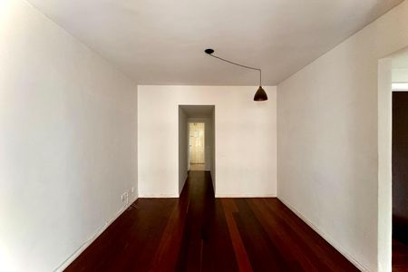 Apartamento para alugar com 78m², 2 quartos e 1 vaga