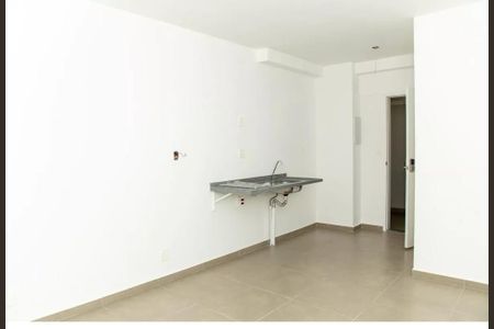 Apartamento à venda com 27m², 1 quarto e sem vaga Apartamento à venda com 27m², 1 quarto e sem vagaFoto 02