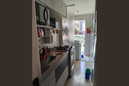 Cozinha de apartamento à venda com 2 quartos, 57m² em Vila Gumercindo, São Paulo