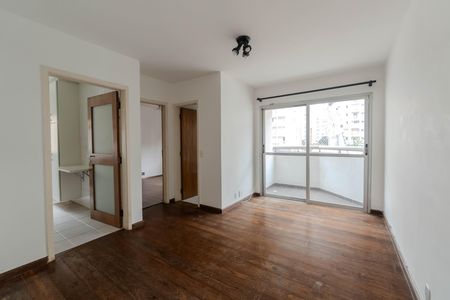 Apartamento à venda com 40m², 1 quarto e 1 vaga Apartamento à venda com 40m², 1 quarto e 1 vagaSala
