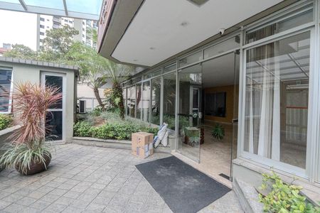 Apartamento à venda com 40m², 1 quarto e 1 vaga Apartamento à venda com 40m², 1 quarto e 1 vagaFachada