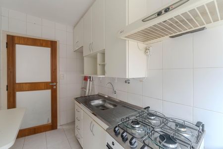 Apartamento à venda com 40m², 1 quarto e 1 vaga Apartamento à venda com 40m², 1 quarto e 1 vagaCozinha e Área de Serviço