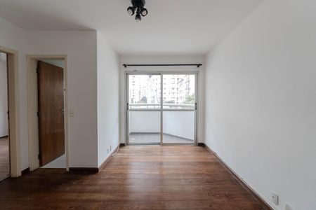 Apartamento à venda com 40m², 1 quarto e 1 vaga Apartamento à venda com 40m², 1 quarto e 1 vagaSala