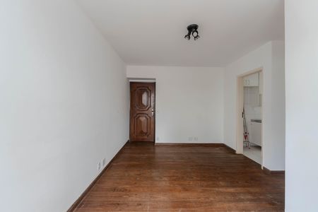Apartamento à venda com 40m², 1 quarto e 1 vaga Apartamento à venda com 40m², 1 quarto e 1 vagaSala