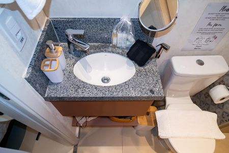 Studio para alugar com 43m², 1 quarto e sem vaga Studio para alugar com 43m², 1 quarto e sem vagaBanheiro