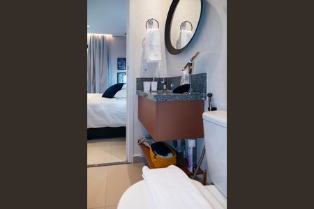 Studio para alugar com 43m², 1 quarto e sem vaga Studio para alugar com 43m², 1 quarto e sem vagaBanheiro