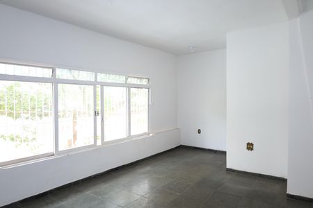 Casa para alugar com 140m², 2 quartos e 2 vagasSala 1