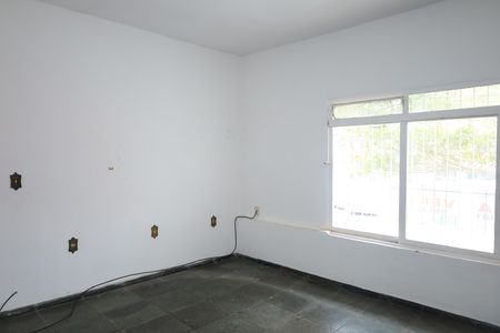 Casa para alugar com 140m², 2 quartos e 2 vagasSala 1