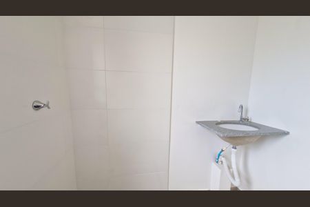 Banheiro de apartamento à venda com 1 quarto, 22m² em Jardim Prudência, São Paulo