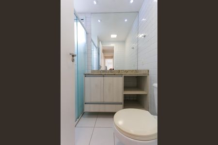 Apartamento para alugar com 87m², 2 quartos e 2 vagas Apartamento para alugar com 87m², 2 quartos e 2 vagasBanheiro da Suíte