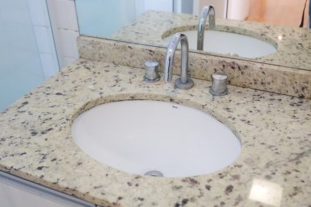 Apartamento para alugar com 87m², 2 quartos e 2 vagas Apartamento para alugar com 87m², 2 quartos e 2 vagasBanheiro da Suíte