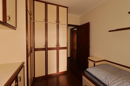 Apartamento à venda com 158m², 4 quartos e 2 vagasQuarto 3
