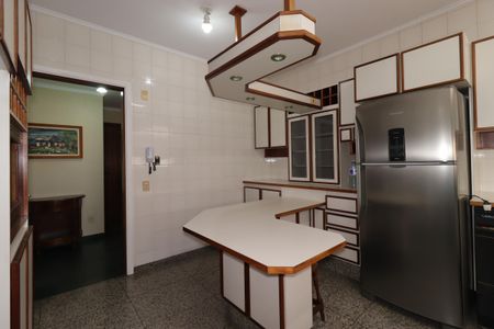 Apartamento à venda com 158m², 4 quartos e 2 vagasCozinha