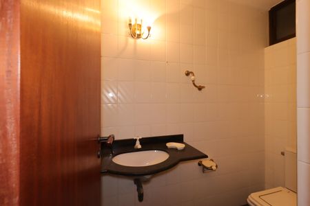 Apartamento à venda com 158m², 4 quartos e 2 vagasLavabo