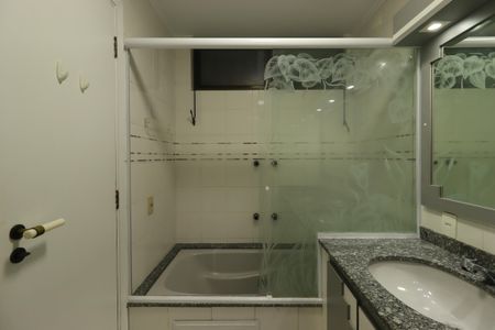 Apartamento à venda com 158m², 4 quartos e 2 vagasBanheiro Social