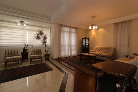 Apartamento à venda com 158m², 4 quartos e 2 vagasSala
