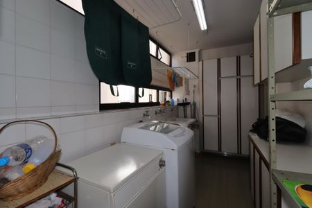 Apartamento à venda com 158m², 4 quartos e 2 vagasÁrea de Serviço