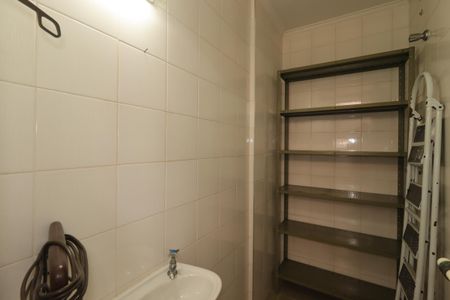 Apartamento à venda com 158m², 4 quartos e 2 vagasBanheiro de Serviço