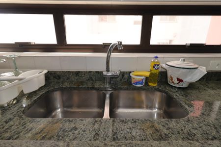 Apartamento à venda com 158m², 4 quartos e 2 vagasCozinha - Pia