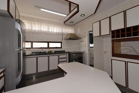 Apartamento à venda com 158m², 4 quartos e 2 vagasCozinha