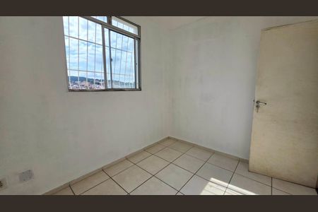 Quarto de apartamento para alugar com 2 quartos, 43m² em Bairro Gávea Ii, Vespasiano
