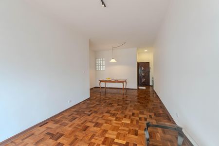 Apartamento à venda com 118m², 2 quartos e sem vaga Apartamento à venda com 118m², 2 quartos e sem vagaSala