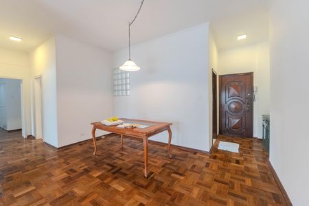 Sala de apartamento à venda com 2 quartos, 118m² em Bela Vista, São Paulo