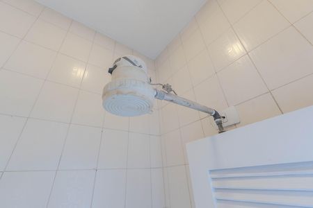Apartamento à venda com 118m², 2 quartos e sem vaga Apartamento à venda com 118m², 2 quartos e sem vagaBanheiro de serviço