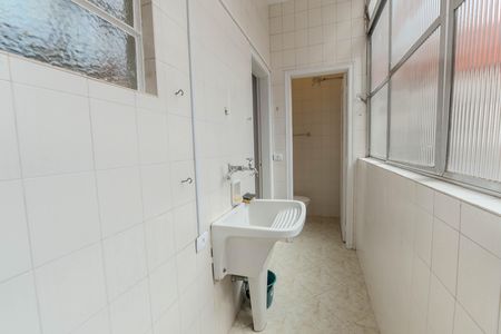 Apartamento à venda com 118m², 2 quartos e sem vaga Apartamento à venda com 118m², 2 quartos e sem vagaÁrea de Serviço