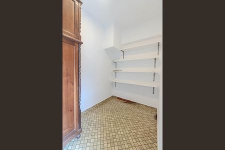 Apartamento à venda com 118m², 2 quartos e sem vaga Apartamento à venda com 118m², 2 quartos e sem vagaQuarto de Serviço