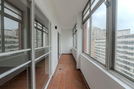 Apartamento à venda com 118m², 2 quartos e sem vaga Apartamento à venda com 118m², 2 quartos e sem vagaSacada