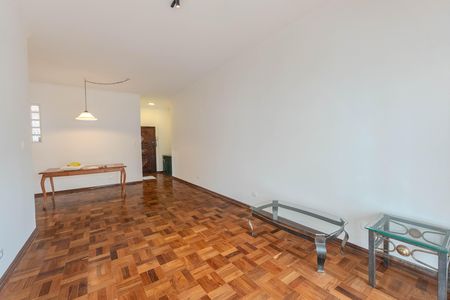 Apartamento à venda com 118m², 2 quartos e sem vaga Apartamento à venda com 118m², 2 quartos e sem vagaSala