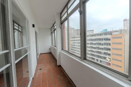 Apartamento à venda com 118m², 2 quartos e sem vaga Apartamento à venda com 118m², 2 quartos e sem vagaSacada