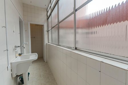 Apartamento à venda com 118m², 2 quartos e sem vaga Apartamento à venda com 118m², 2 quartos e sem vagaÁrea de Serviço