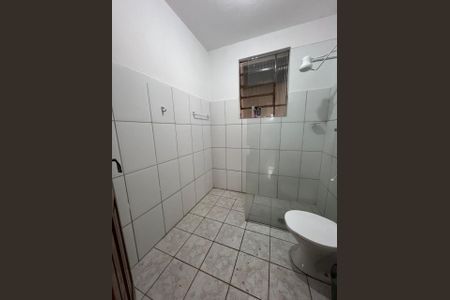Banheiro de casa para alugar com 2 quartos, 90m² em Glória, Belo Horizonte