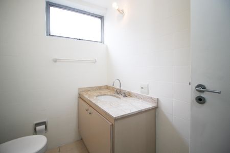 Apartamento à venda com 75m², 3 quartos e 1 vaga Apartamento à venda com 75m², 3 quartos e 1 vagaBanheiro