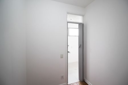 Apartamento à venda com 75m², 3 quartos e 1 vaga Apartamento à venda com 75m², 3 quartos e 1 vagaQuarto de Serviço