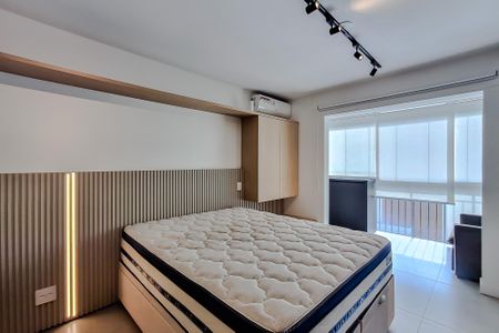 Studio à venda com 28m², 1 quarto e sem vaga Studio à venda com 28m², 1 quarto e sem vagaStudio