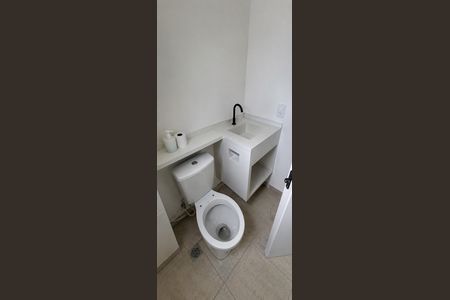 Banheiro de apartamento à venda com 2 quartos, 46m² em Piratininga, Osasco