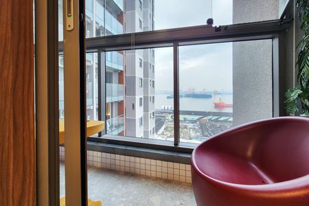 Varanda  de apartamento à venda com 2 quartos, 38m² em Santo Cristo, Rio de Janeiro