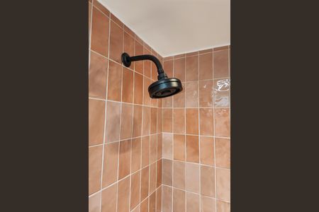 Apartamento à venda com 38m², 2 quartos e 1 vaga Apartamento à venda com 38m², 2 quartos e 1 vagaBanheiro Social