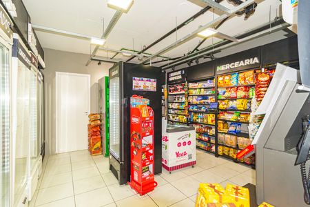 Apartamento para alugar com 57m², 2 quartos e 1 vaga Apartamento para alugar com 57m², 2 quartos e 1 vagaMini Mercado