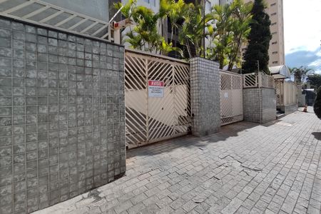 Apartamento para alugar com 60m², 2 quartos e 1 vagaFachada