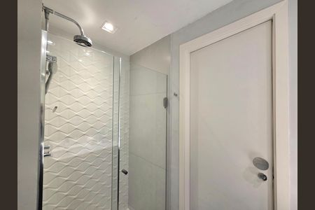 Apartamento à venda com 62m², 1 quarto e 1 vaga Apartamento à venda com 62m², 1 quarto e 1 vagaBanheiro da Suíte
