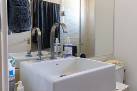 Apartamento para alugar com 72m², 2 quartos e 1 vagaBanheiro