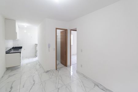 Sala de apartamento para alugar com 1 quarto, 40m² em Vila Mazzei, São Paulo