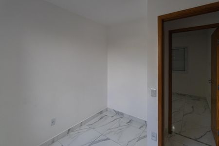 Quarto 1 de apartamento para alugar com 1 quarto, 40m² em Vila Mazzei, São Paulo